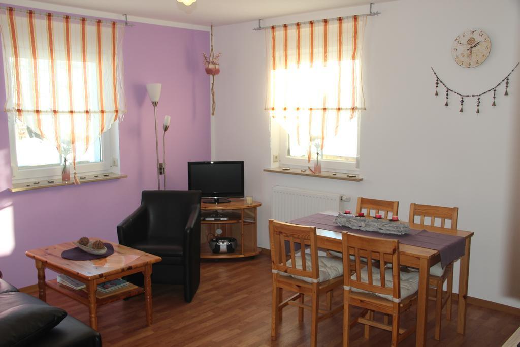 Ferienwohnung Am Erlermuhlenbach Voigtsdorf ภายนอก รูปภาพ