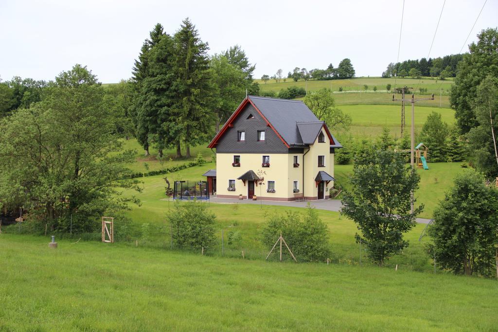 Ferienwohnung Am Erlermuhlenbach Voigtsdorf ภายนอก รูปภาพ